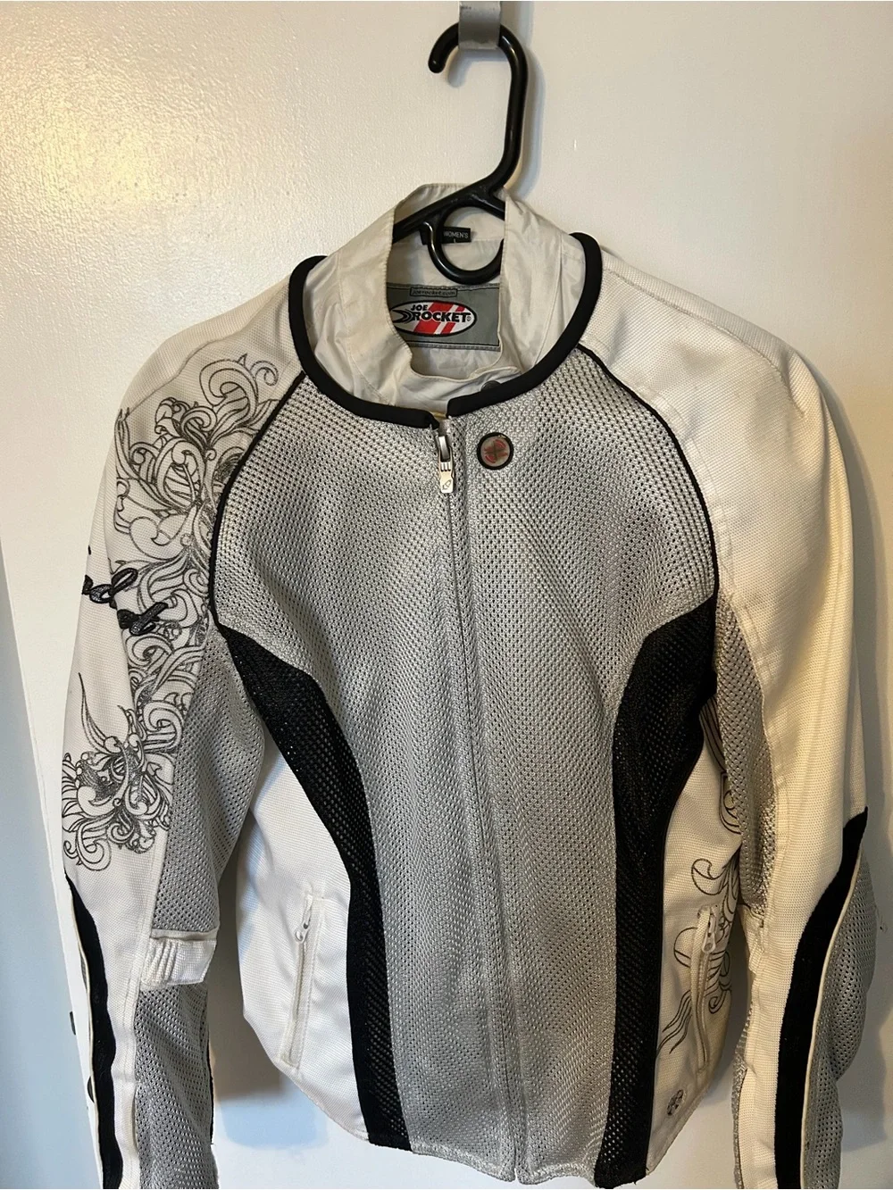 Joe Rocket White and Black Mesh Motorcycle Jacket with Sleeve Art
